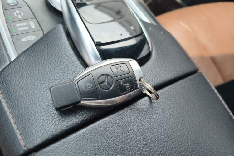 Used Mercedes-Benz S-Class 2014 S 320 L Business Model Vehicle Key