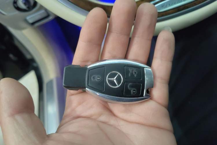 Used Mercedes-Benz S-Class 2014 S 500 L 4MATIC Vehicle Key