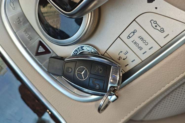 Used Mercedes-Benz S-Class 2014 S 320 L Business Model Vehicle Key