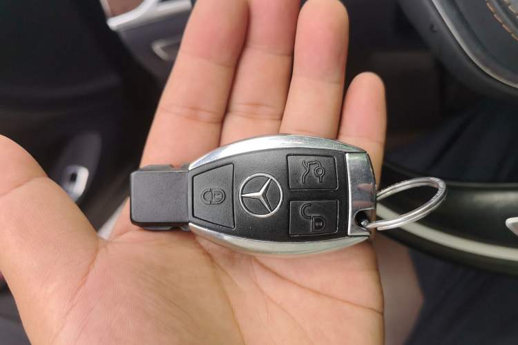Used Mercedes-Benz S-Class 2014 S 320 L Business Model Vehicle Key