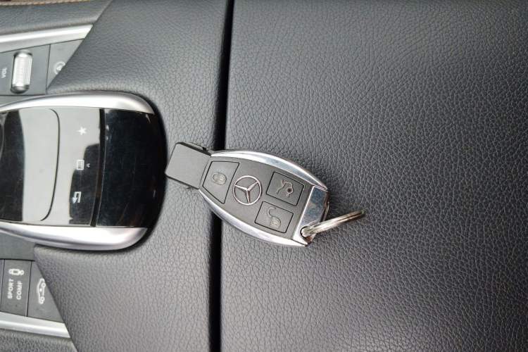 Used Mercedes-Benz S-Class 2014 S 320 L Business Model Vehicle Key
