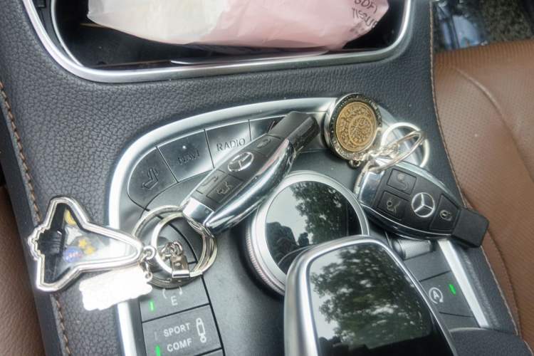 Used Mercedes-Benz S-Class 2014 S 320 L Business Model Vehicle Key