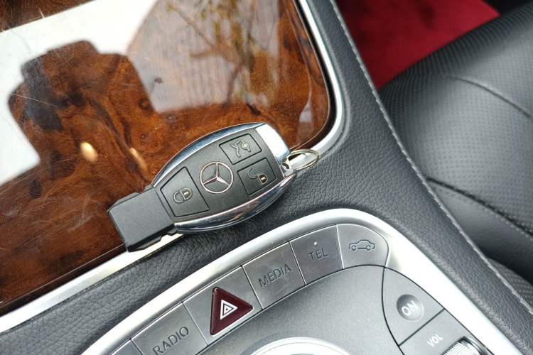 Used Mercedes-Benz S-Class 2014 S 400 L Prestige Edition Vehicle Key