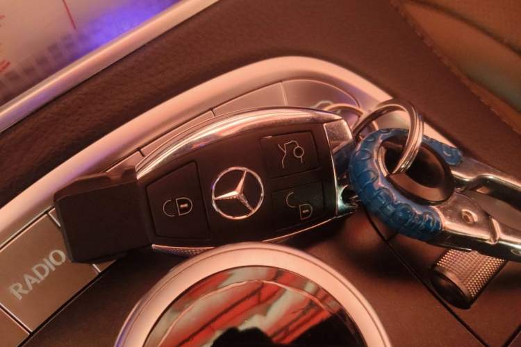 Used Mercedes-Benz S-Class 2014 S 320 L Business Model Vehicle Key
