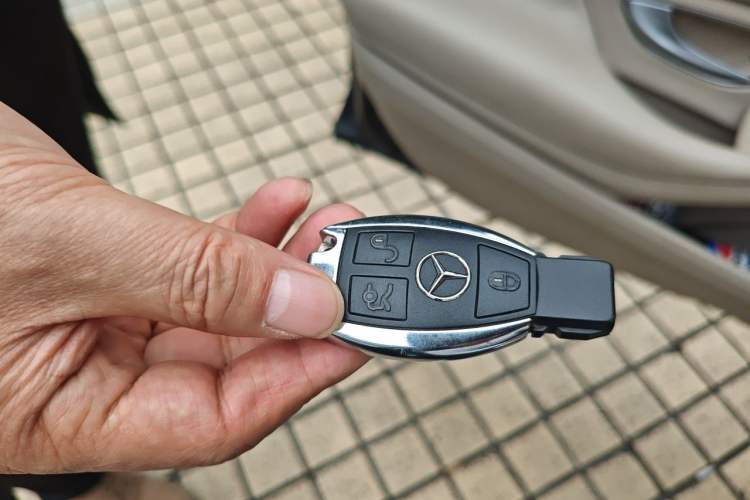 Used Mercedes-Benz S-Class 2014 S 320 L Business Model Vehicle Key