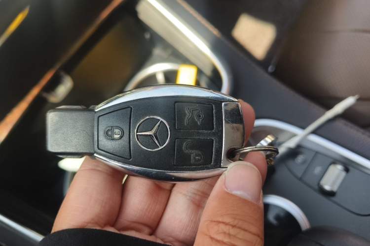 Used Mercedes-Benz S-Class 2014 S 400 L HYBRID Vehicle Key