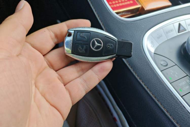 Used Mercedes-Benz S-Class 2014 S 320 L Luxury Model Vehicle Key