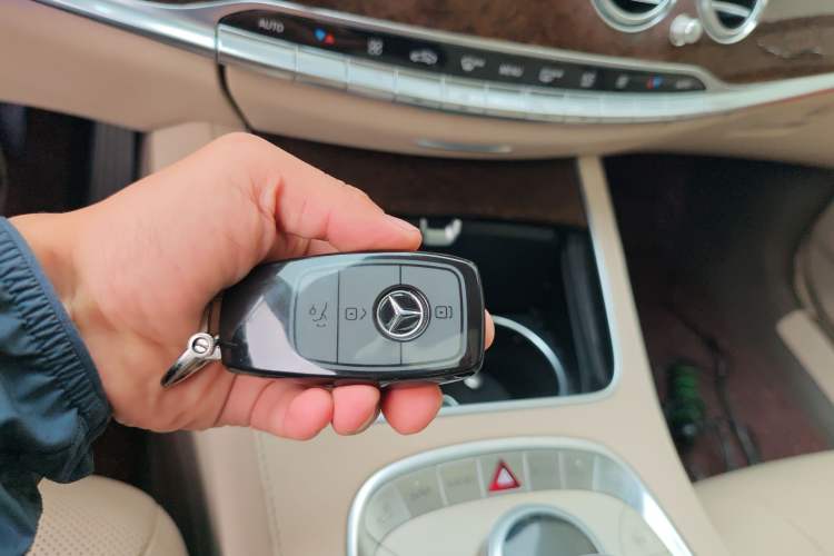 Used Mercedes-Benz S-Class 2014 S 320 L Business Model Vehicle Key