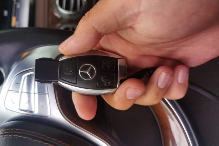 Used Mercedes-Benz S-Class 2014 S 320 L Business Model Vehicle Key