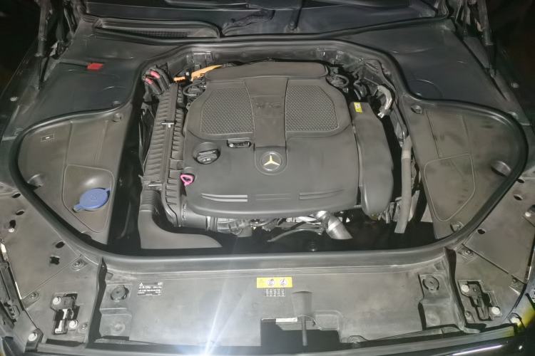 Used Mercedes-Benz S-Class 2014 S 400 L HYBRID Engine Bay