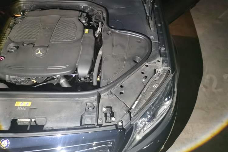 Used Mercedes-Benz S-Class 2014 S 400 L HYBRID Engine Bay Left