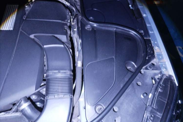 Used Mercedes-Benz S-Class 2014 S 400 L Prestige Edition Engine Bay Left