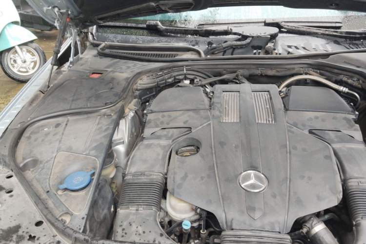 Used Mercedes-Benz S-Class 2014 S 320 L Luxury Model Engine Bay Right