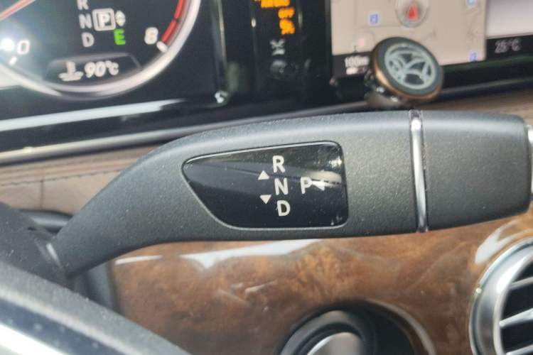 Used Mercedes-Benz S-Class 2014 S 320 L Luxury Model Gear Lever
