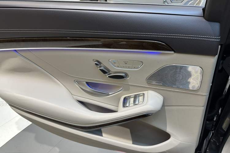 Used Mercedes-Benz S-Class 2014 S 400 L Prestige Edition Interior 10