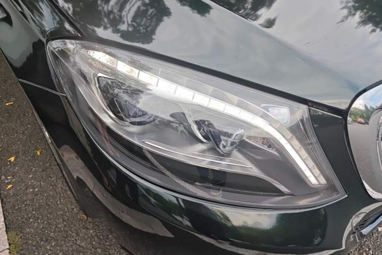 Used Mercedes-Benz S-Class 2014 S 400 L Luxury Model Right Front Headlight