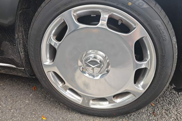 Used Mercedes-Benz S-Class 2014 S 400 L Luxury Model Right Front Wheel Hub