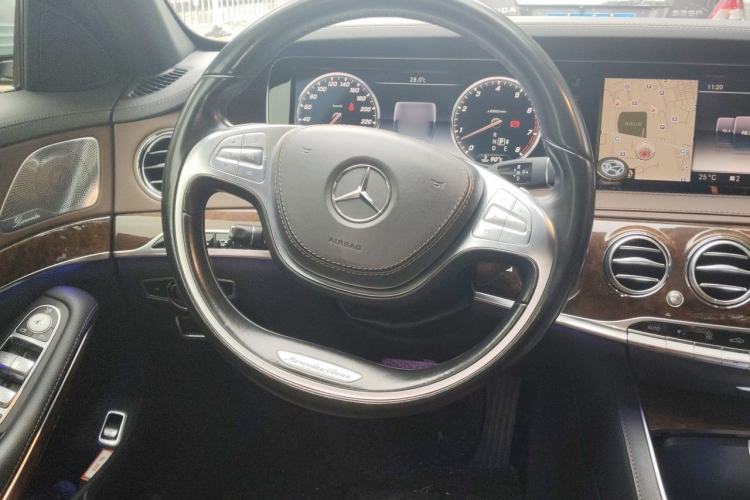 Used Mercedes-Benz S-Class 2014 S 320 L Luxury Model Steering Wheel