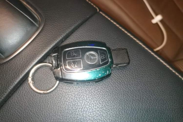 Used Mercedes-Benz S-Class 2014 S 400 L HYBRID Vehicle Key