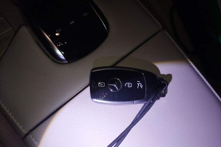 Used Mercedes-Benz S-Class 2014 S 400 L Prestige Edition Vehicle Key