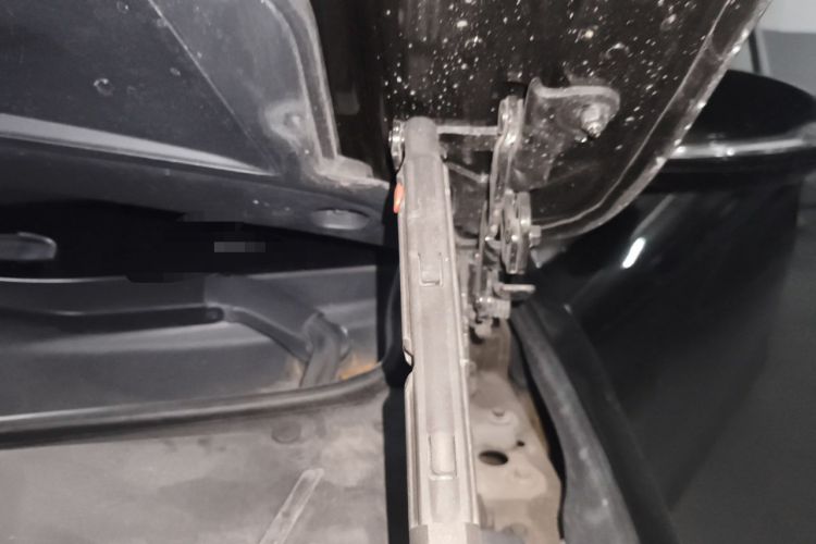 Used Mercedes-Benz S-Class 2014 S 400 L Prestige Edition Engine Bay Left