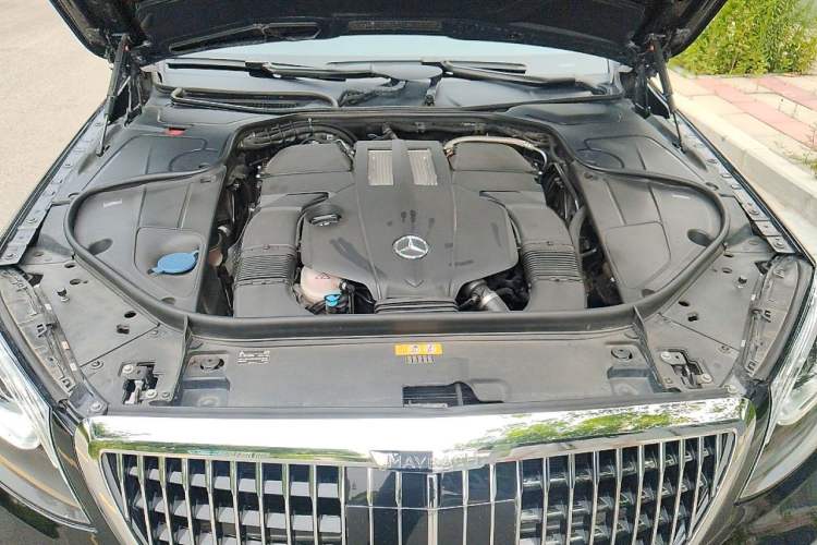 Used Mercedes-Benz S-Class 2014 S 320 L Luxury Model Engine Bay