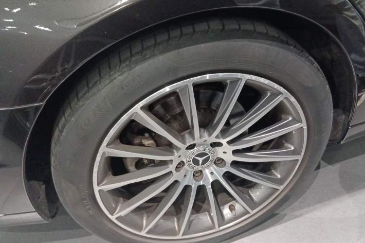 Used Mercedes-Benz S-Class 2014 S 320 L Business Model Exterior 8