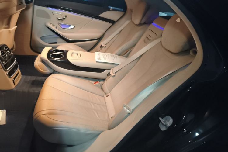 Used Mercedes-Benz S-Class 2014 S 400 L Prestige Edition Left Rear Seat