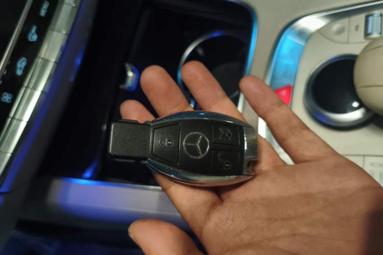 Used Mercedes-Benz S-Class 2014 S 400 L Prestige Edition Vehicle Key