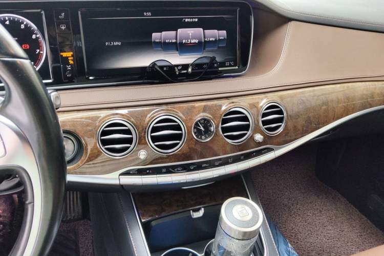 Used Mercedes-Benz S-Class 2014 S 320 L Luxury Model Audio And AC Panel