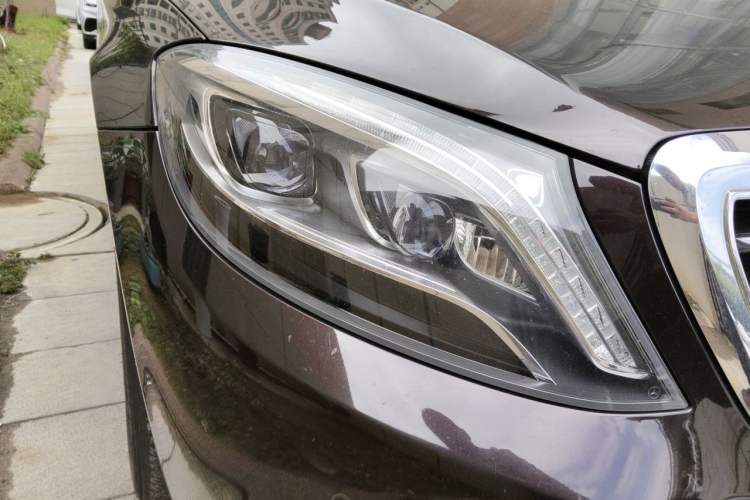 Used Mercedes-Benz S-Class 2014 S 320 L Luxury Model Right Front Headlight