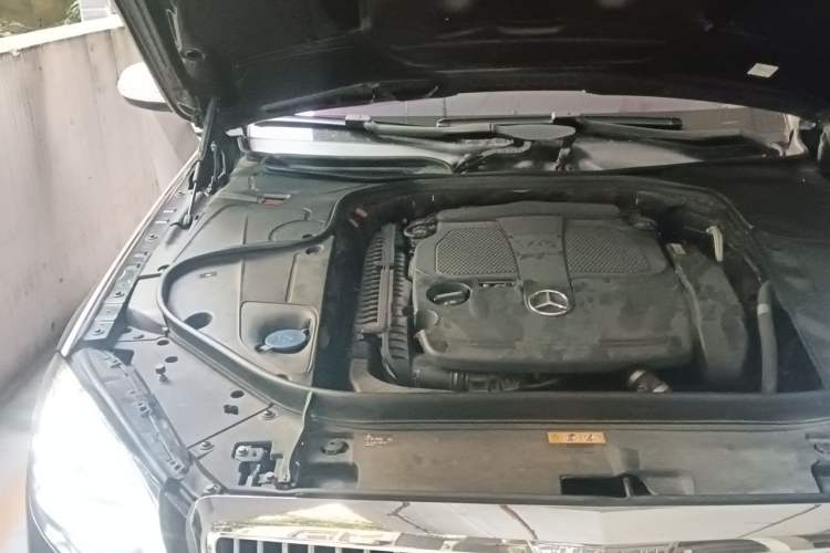 Used Mercedes-Benz S-Class 2014 S 400 L HYBRID Engine Bay Right