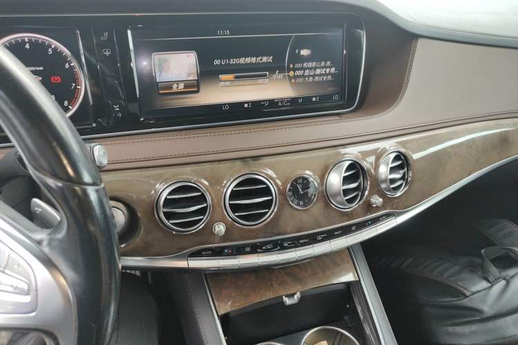 Used Mercedes-Benz S-Class 2014 S 400 L Prestige Edition Audio And AC Panel