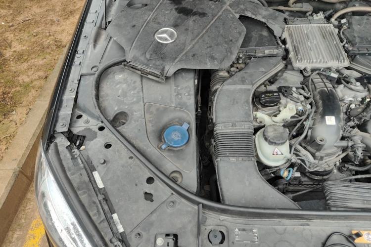 Used Mercedes-Benz S-Class 2014 S 400 L Prestige Edition Engine Bay Right