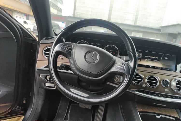 Used Mercedes-Benz S-Class 2014 S 400 L Prestige Edition Steering Wheel