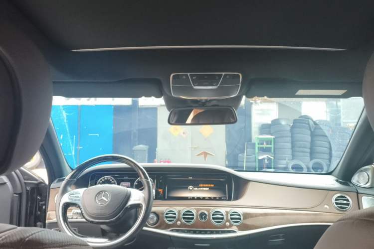 Used Mercedes-Benz S-Class 2014 S 320 L Luxury Model Headliner
