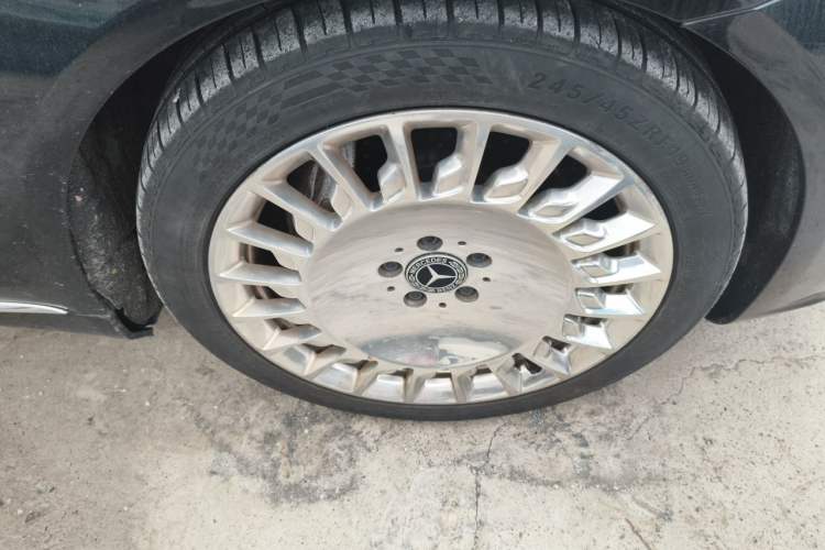 Used Mercedes-Benz S-Class 2014 S 320 L Luxury Model Right Front Wheel Hub
