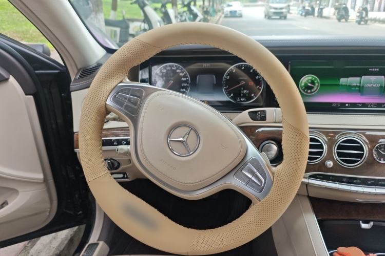 Used Mercedes-Benz S-Class 2014 S 320 L Luxury Model Steering Wheel