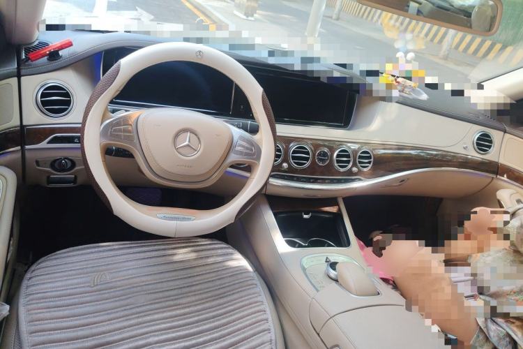 Used Mercedes-Benz S-Class 2014 S 400 L Prestige Edition Center Console