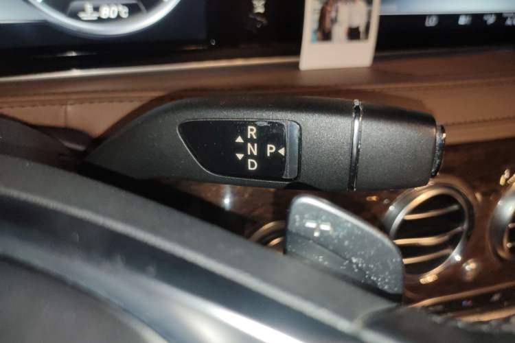 Used Mercedes-Benz S-Class 2014 S 320 L Business Model Gear Lever