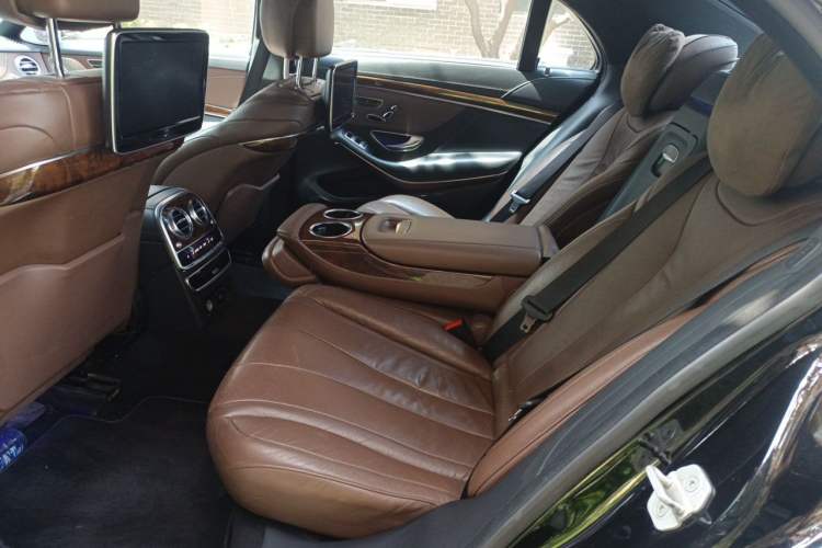 Used Mercedes-Benz S-Class 2014 S 320 L Luxury Model Left Rear Seat