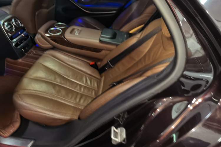 Used Mercedes-Benz S-Class 2014 S 400 L Prestige Edition Left Rear Seat