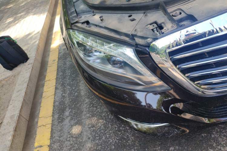 Used Mercedes-Benz S-Class 2014 S 400 L Prestige Edition Right Front Headlight