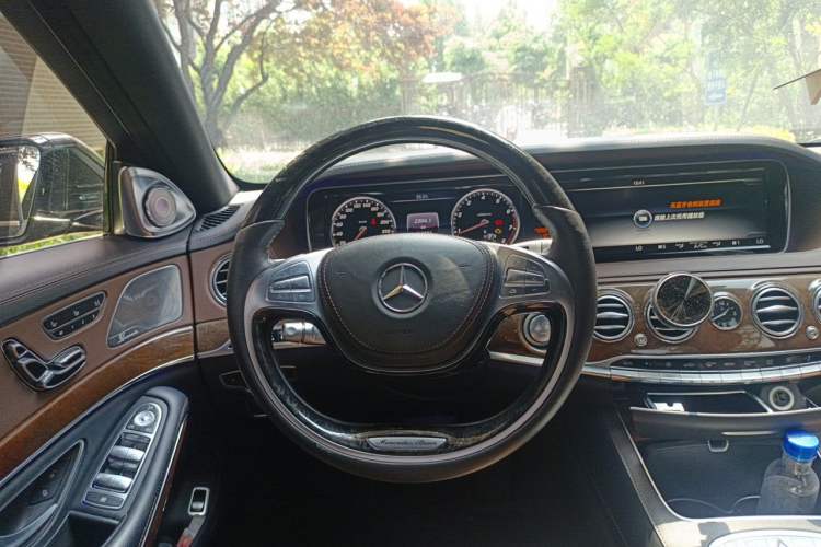 Used Mercedes-Benz S-Class 2014 S 320 L Luxury Model Steering Wheel