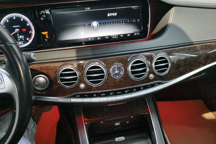 Used Mercedes-Benz S-Class 2014 S 320 L Business Model Audio And AC Panel