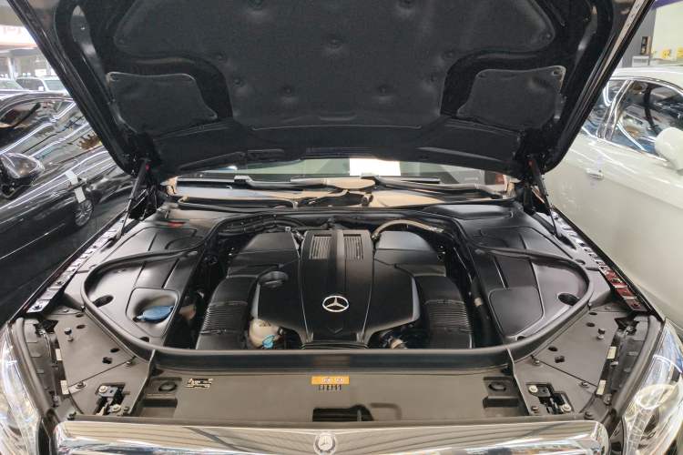 Used Mercedes-Benz S-Class 2014 S 320 L Business Model Engine Bay