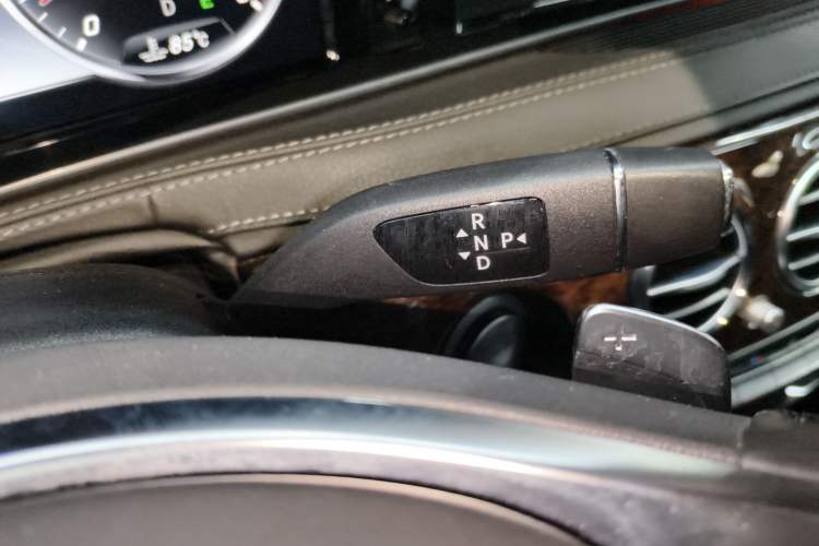 Used Mercedes-Benz S-Class 2014 S 320 L Business Model Gear Lever