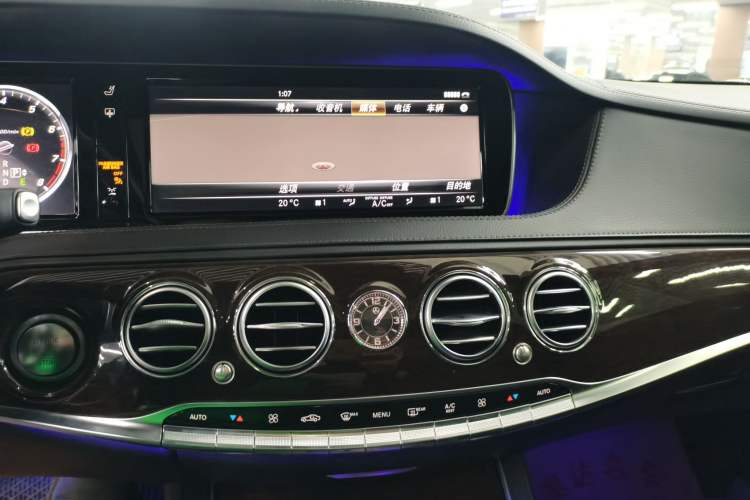 Used Mercedes-Benz S-Class 2014 S 320 L Business Model Audio And AC Panel
