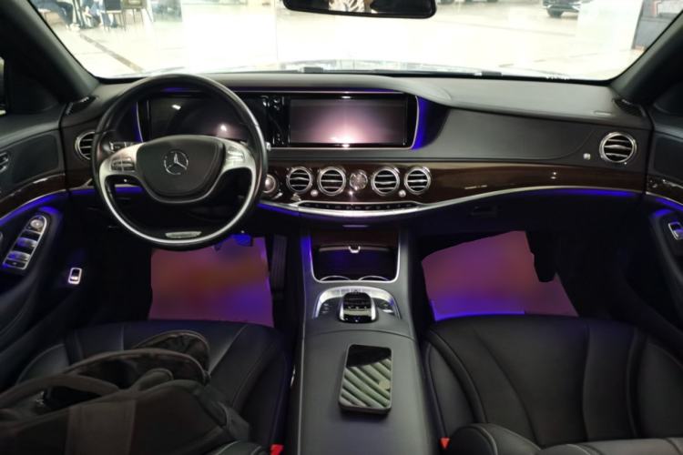 Used Mercedes-Benz S-Class 2014 S 320 L Business Model Center Console