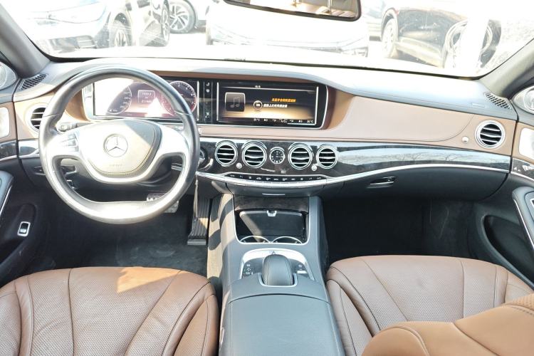 Used Mercedes-Benz S-Class 2014 S 400 L Prestige Edition Center Console
